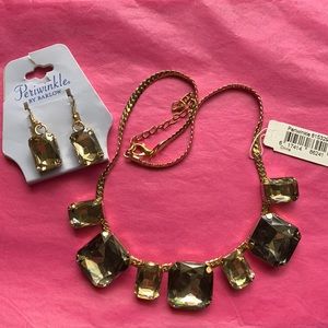 Chunky Topaz statement necklace w/earrings